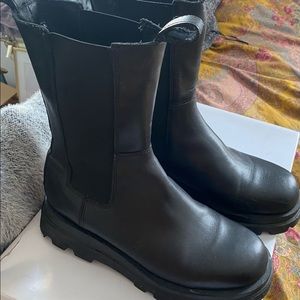 Steve Madden pull on boots